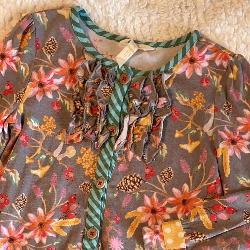 Matilda Jane button down top. Size 6